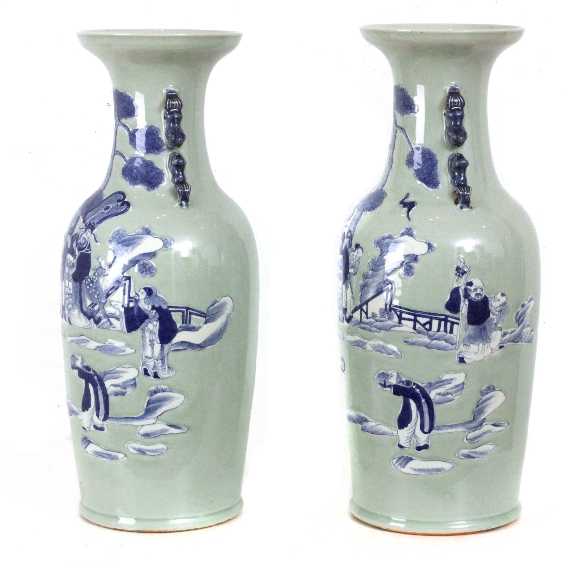 A pair of early 20th century Chinese vases from Qing dynasty - Image 7 of 9