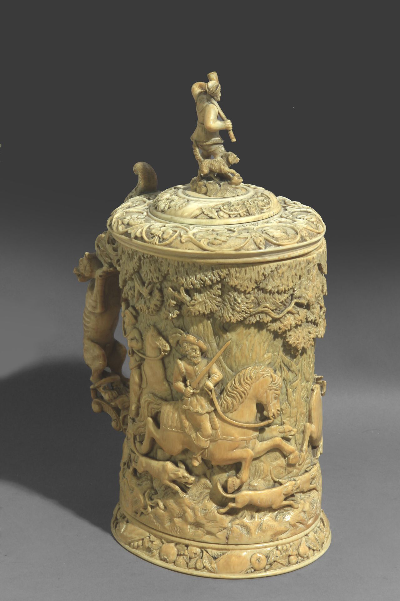 Early 18th century possibly German tankard - Image 9 of 14