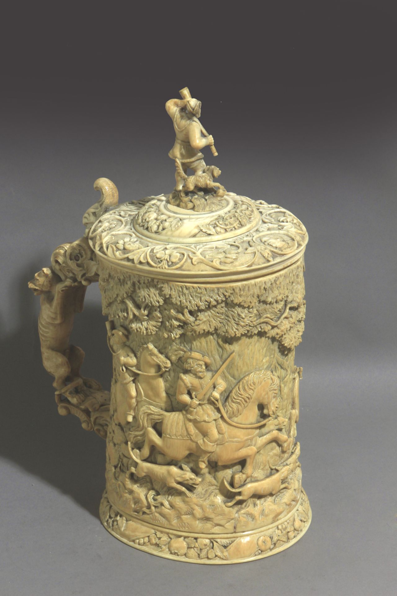 Early 18th century possibly German tankard - Image 3 of 14