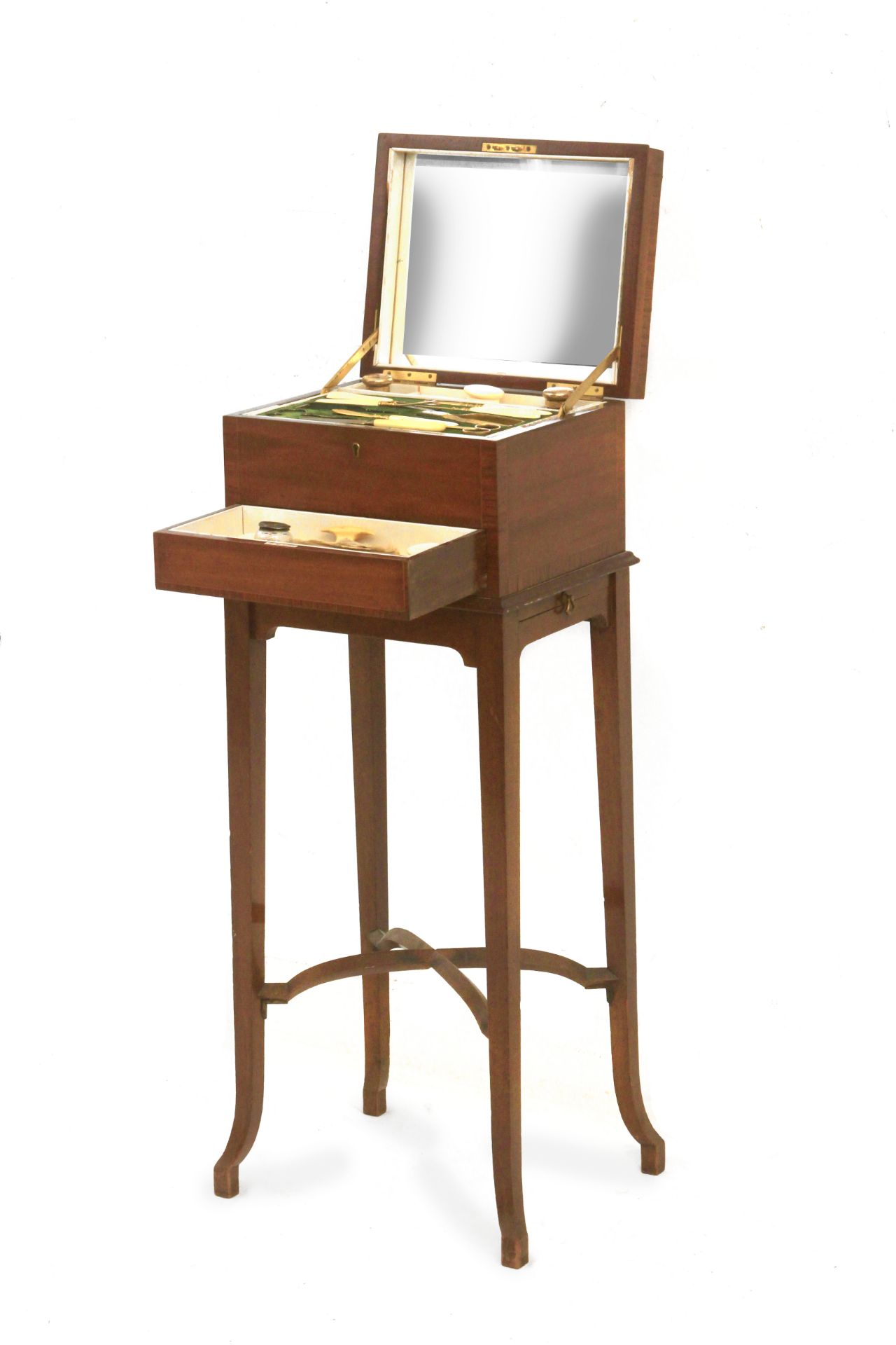 Victorian mahogany sewing box, England, 19th century