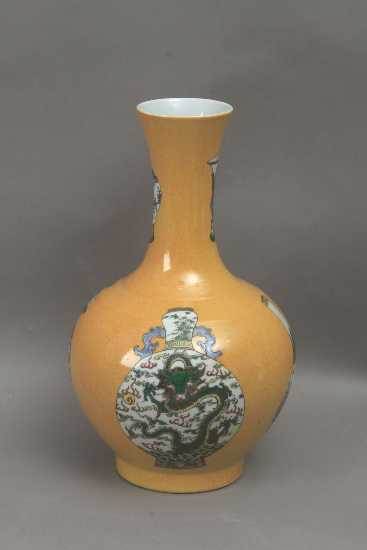 A 20th century Chinese tianqiuping vase