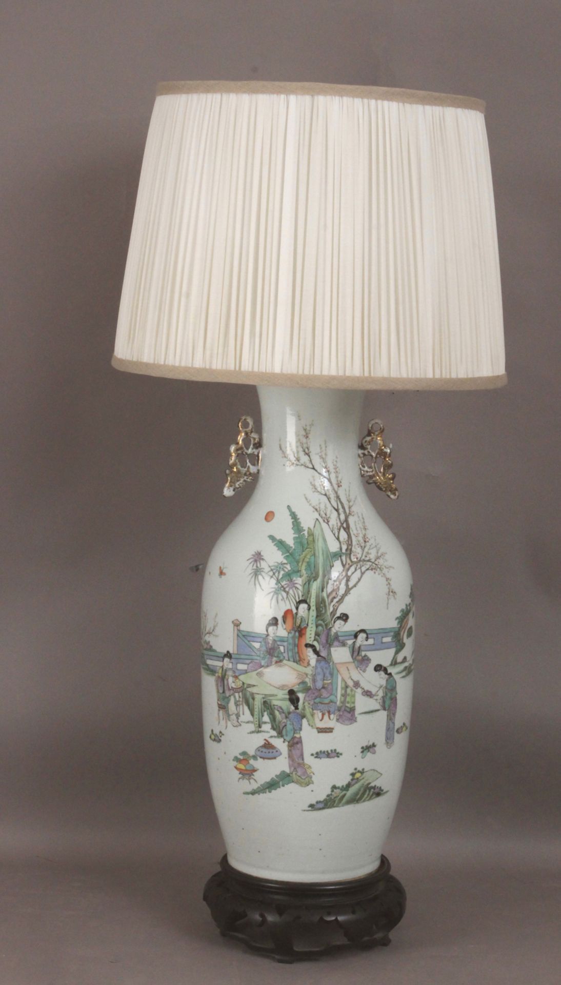 A 20th century Chinese vase from Republic period