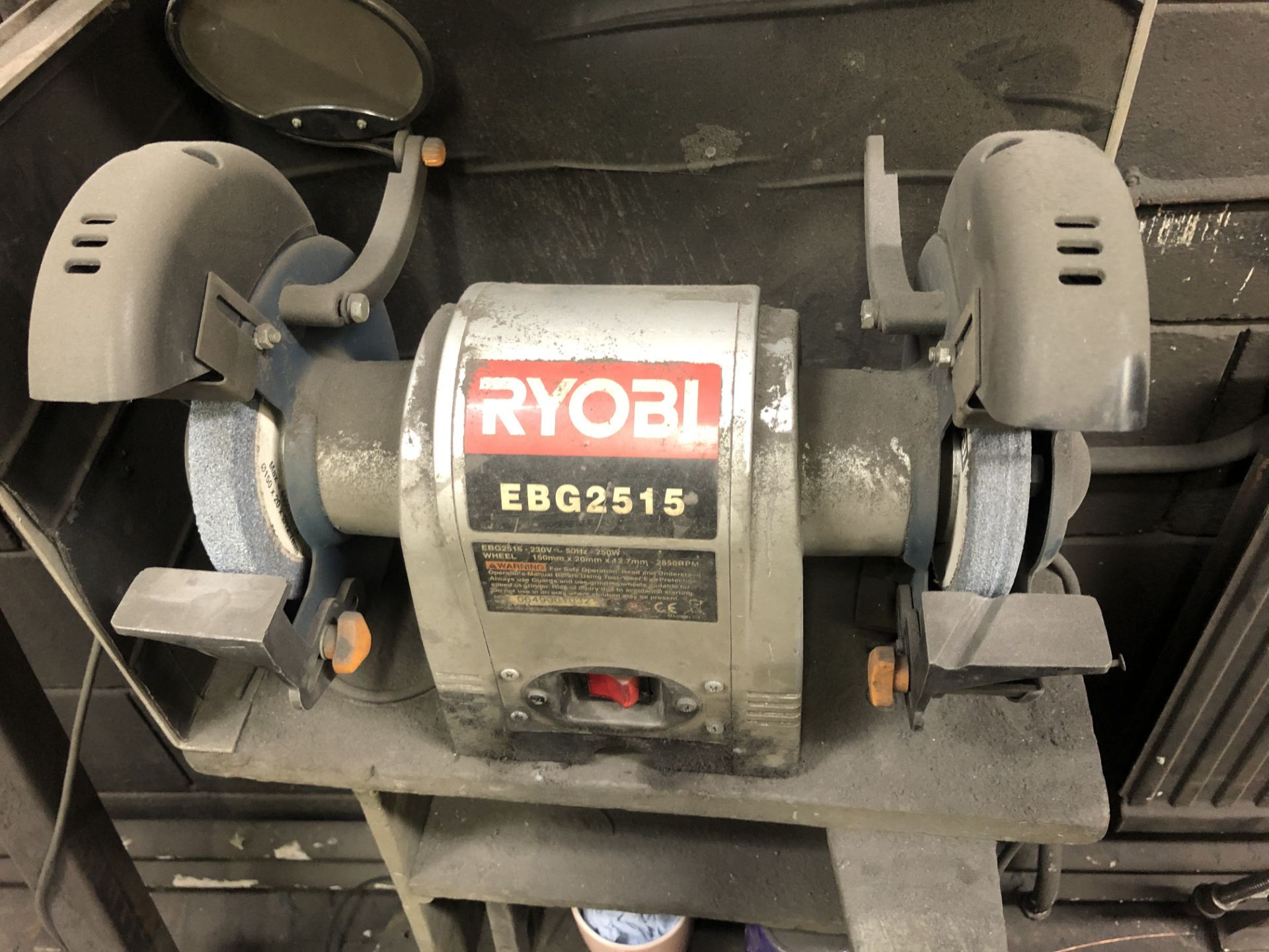 Ryobi EBG2515 Double Ended Bench Grinder, 240V, with stand - Image 2 of 3