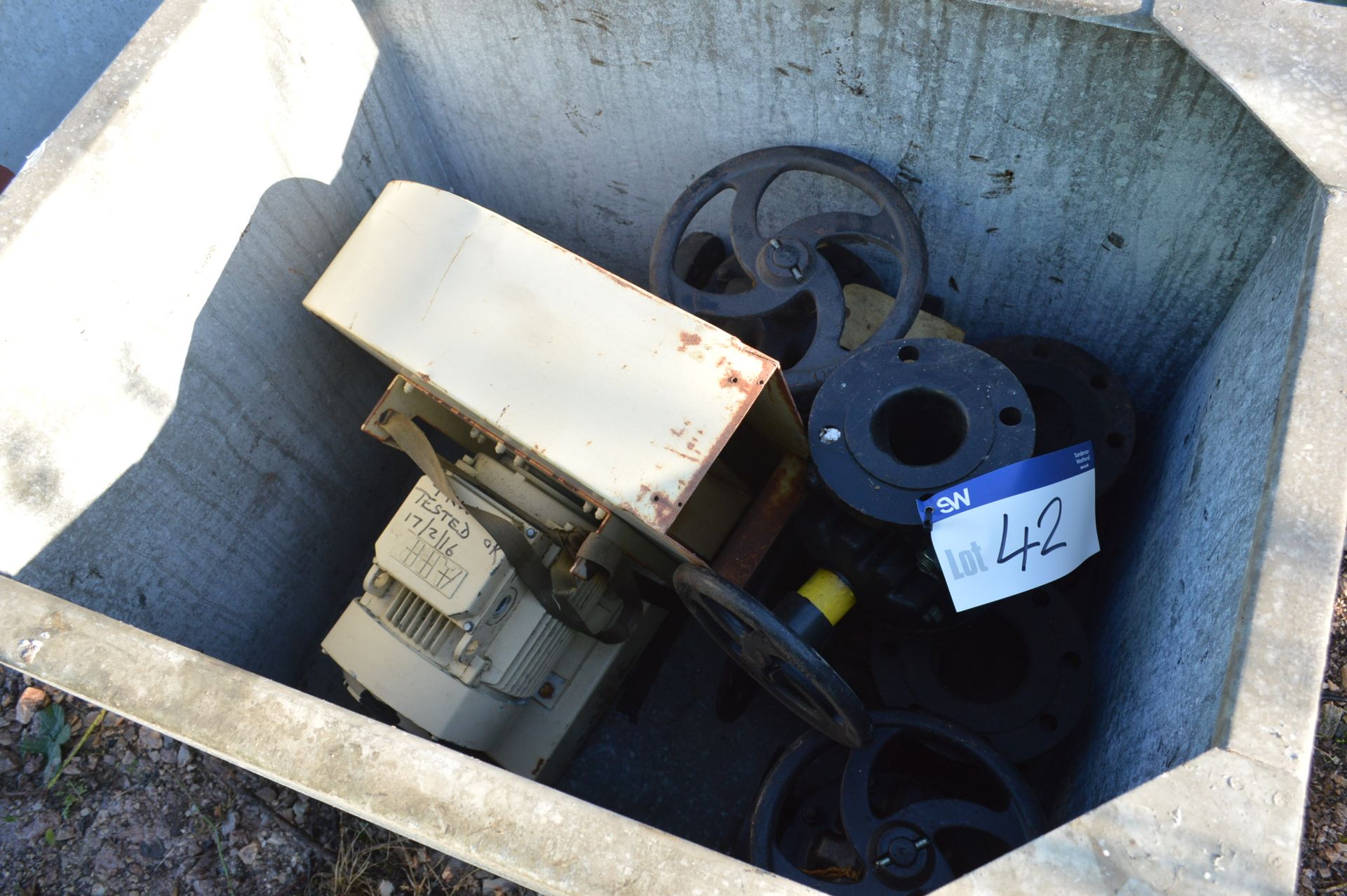 Assorted Valves & Steel Cased Centrifugal Fan, fit