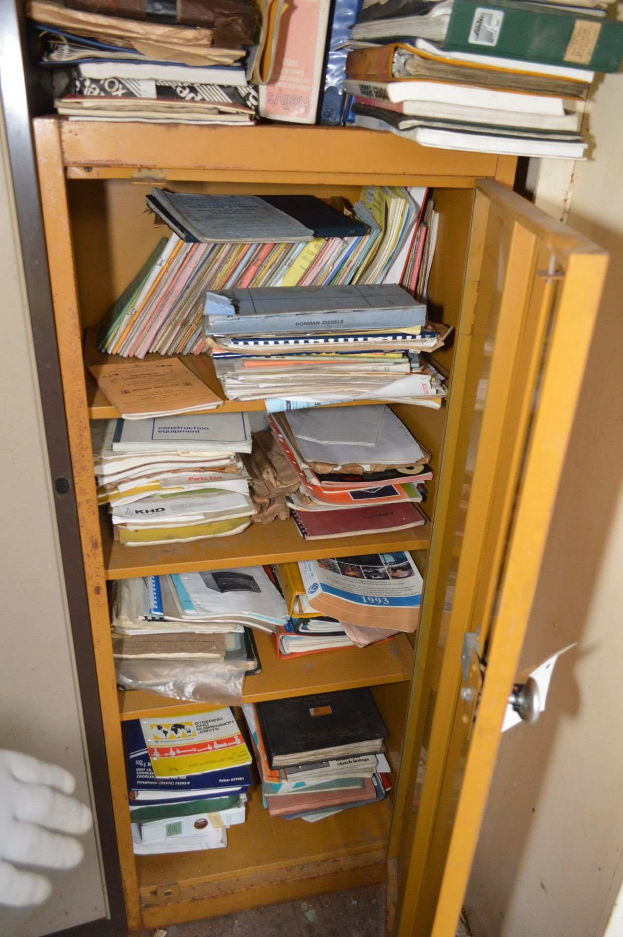 Steel Double Door Cupboard & Steel Single Door Cup - Image 2 of 4