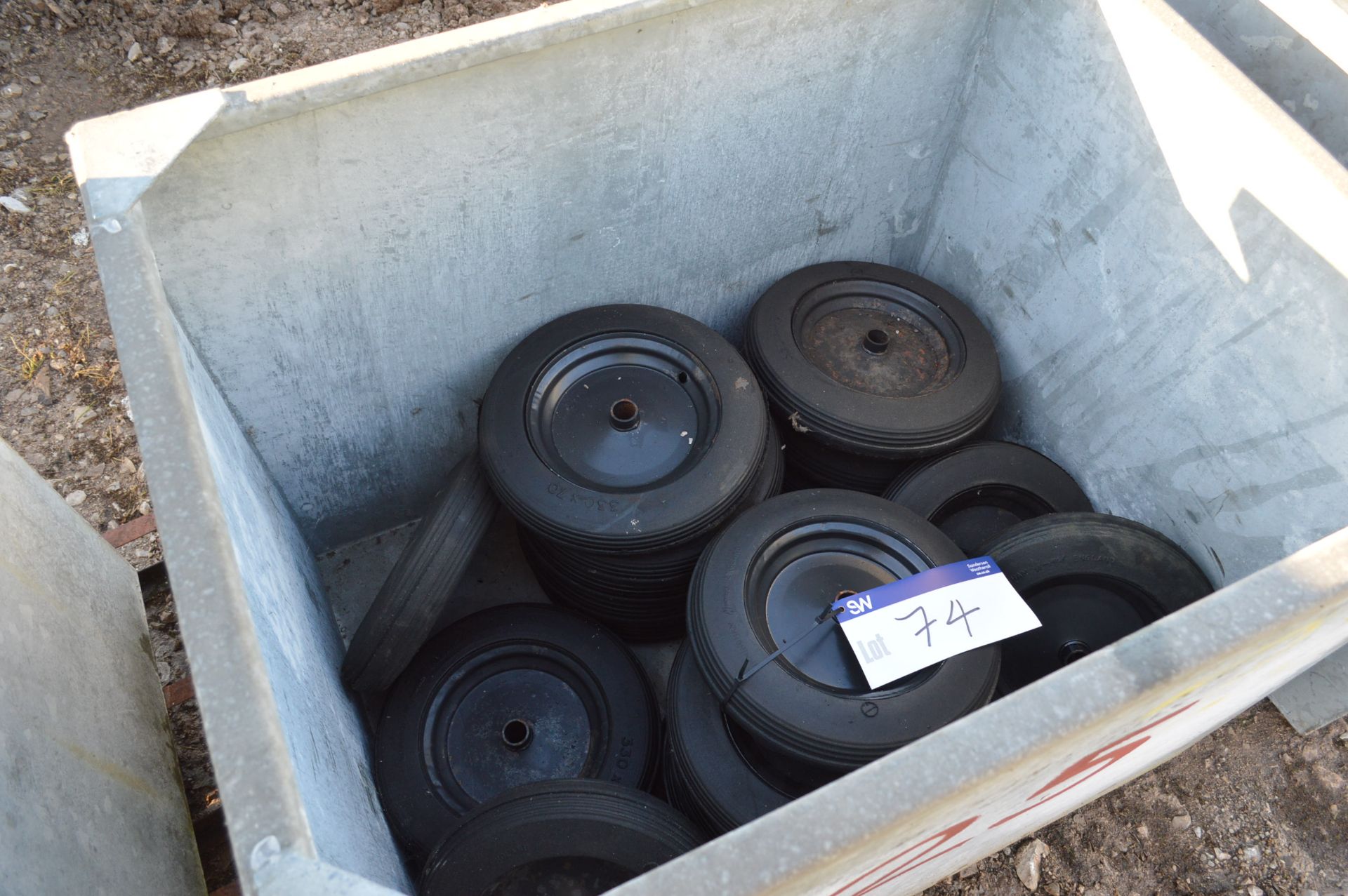 Approx. 22 x 330 x 70 Wheels & Tyres, in steel che