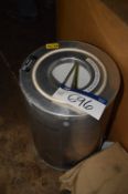 Approx. 30 x 220CFM Stainless Steel Cased Air Flow