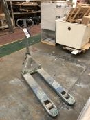 2000Kg Pallet Truck