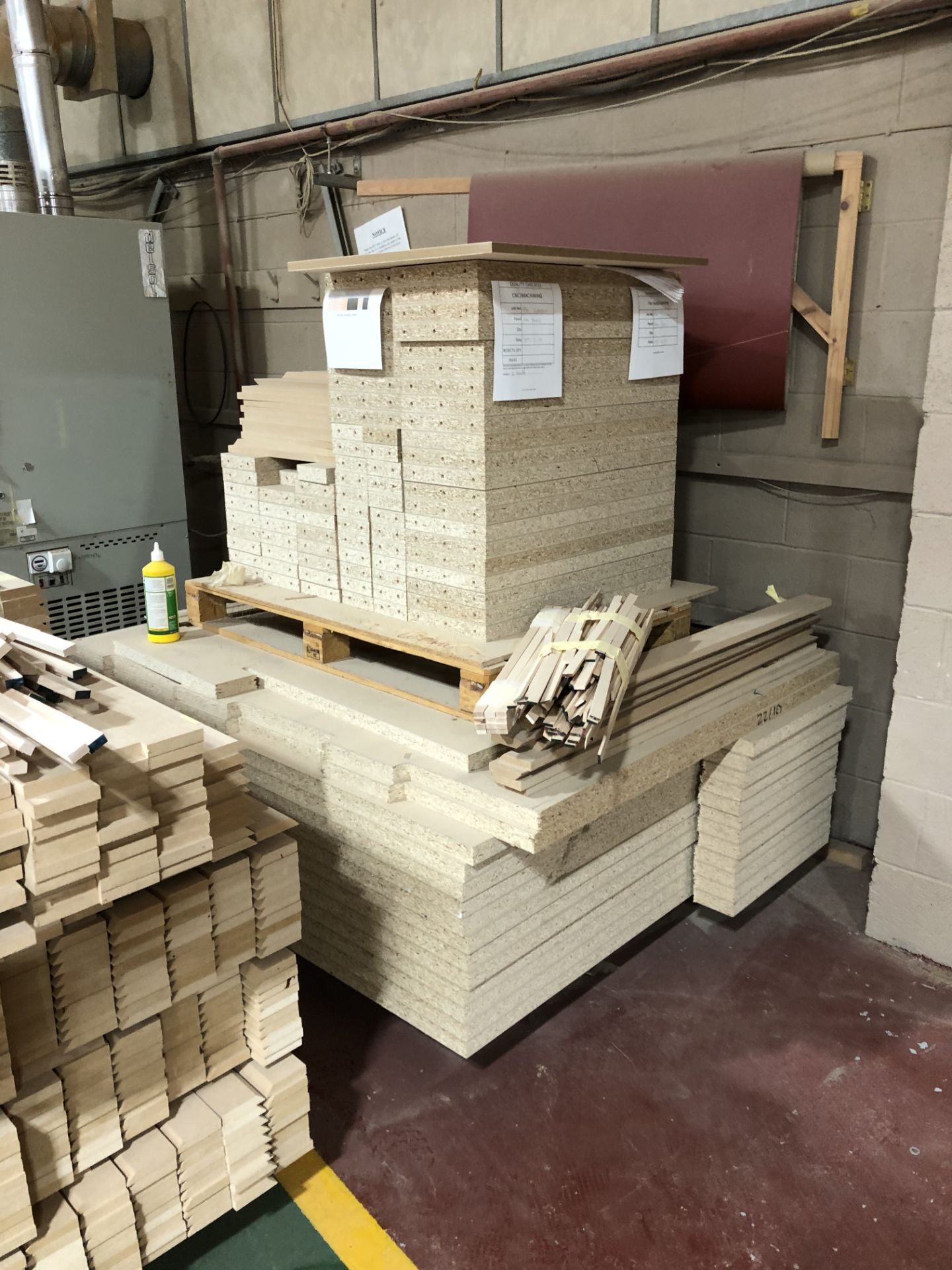 Various Cut to Size MDF Battens and Profile and Chipboard Components on 5 Pallets - Image 2 of 11