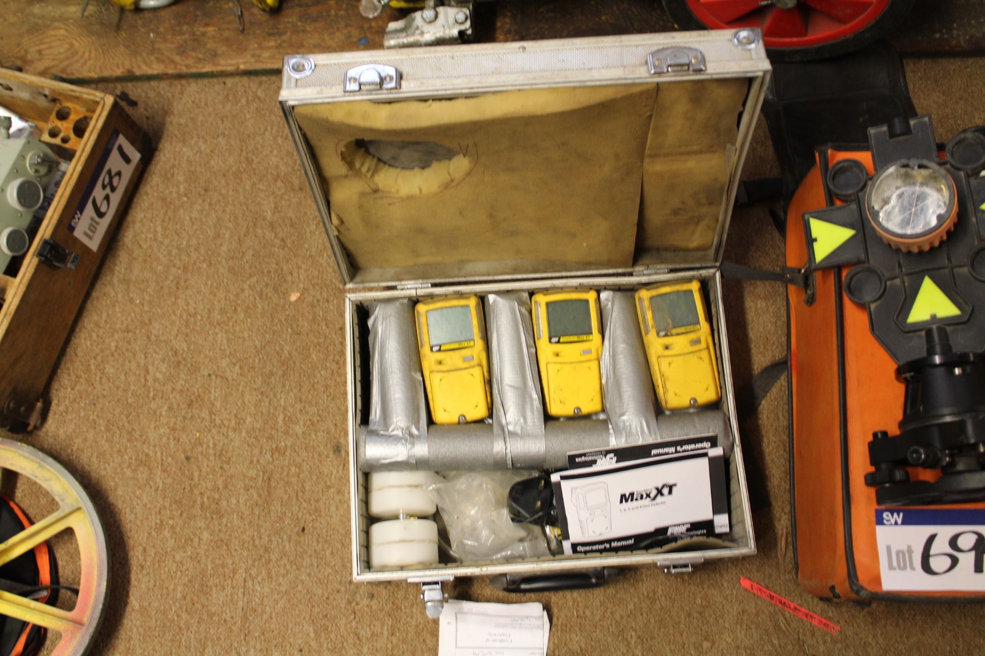Honeywell Max XT Gas Monitor, with carry case