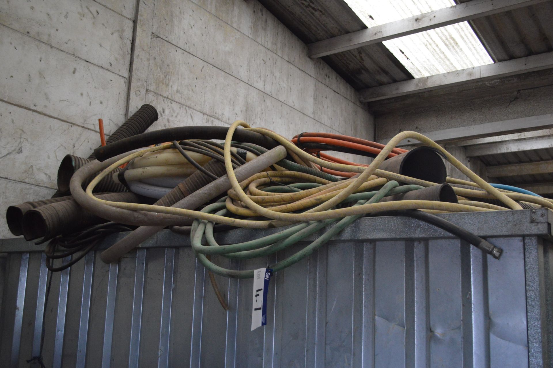 Assorted Hoses & Pipes, as set out on storage unit - Image 2 of 2