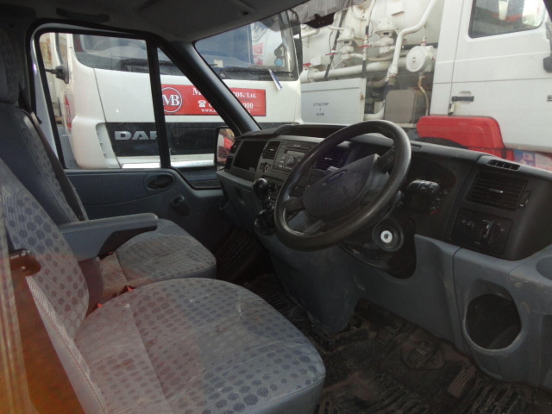 Ford Transit T260 SWB Diesel Low Roof Van, registr - Image 5 of 6