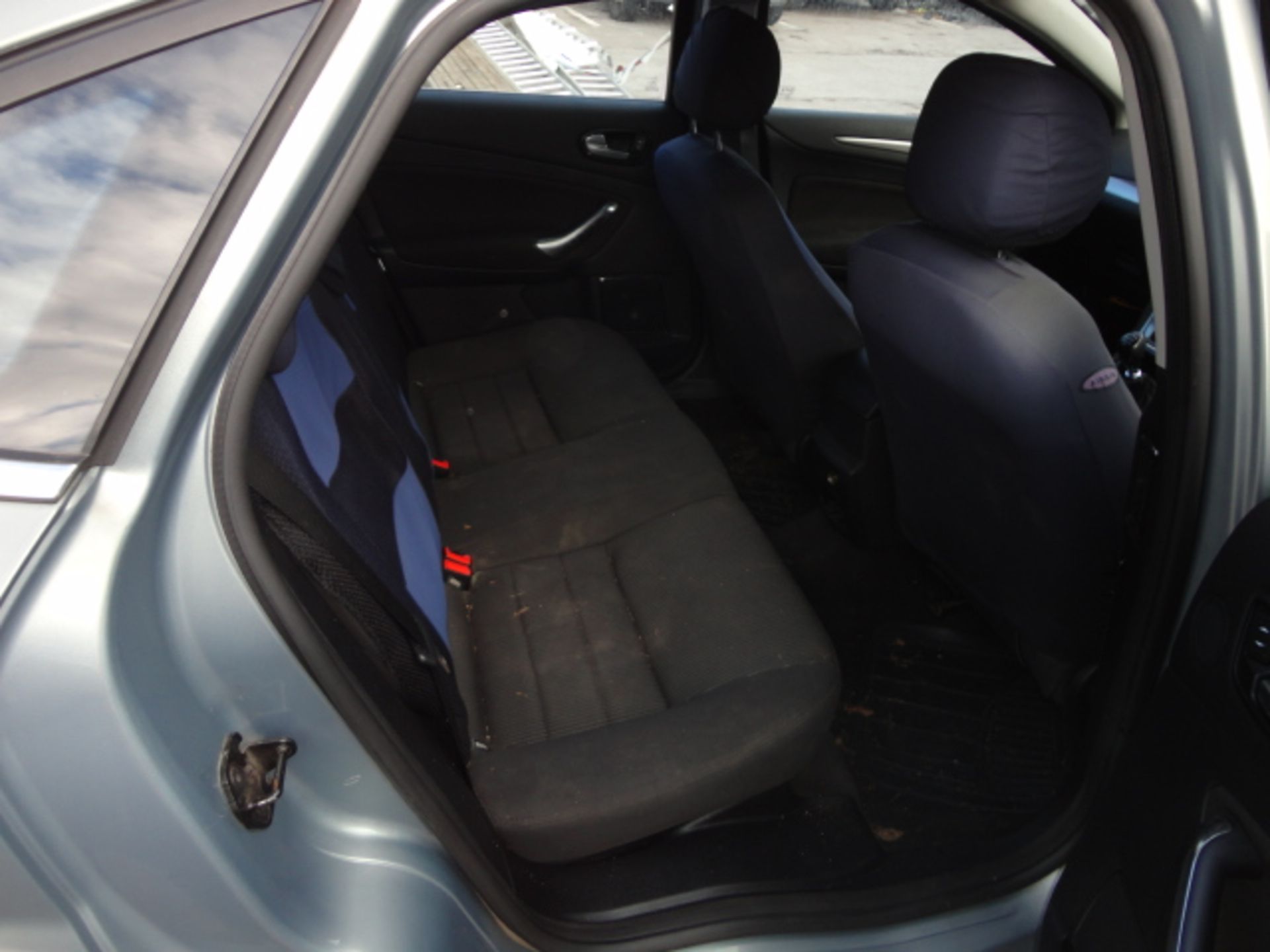 Ford Mondeo Titanium TDCi Five Door Saloon, regist - Image 6 of 7