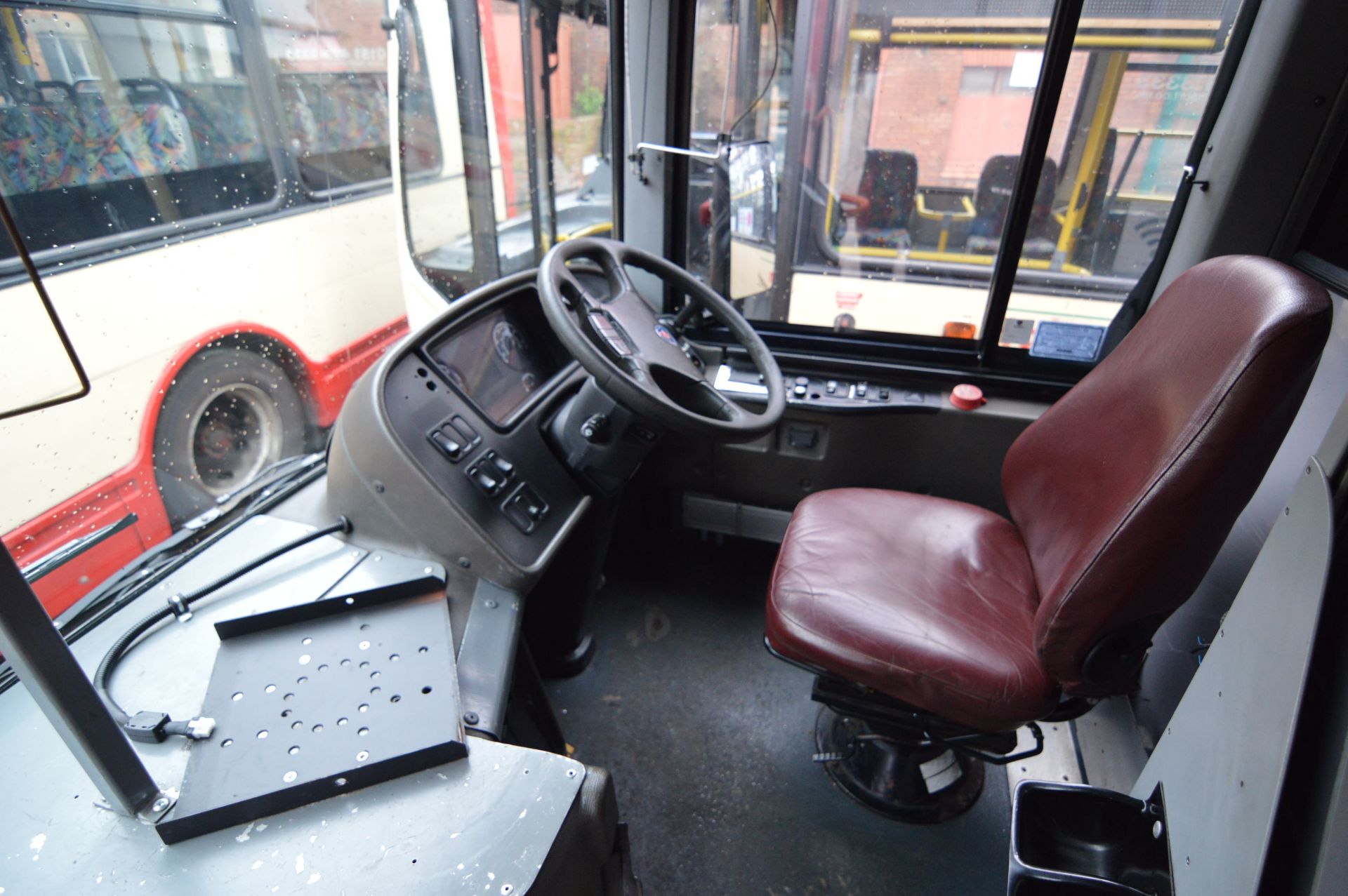 Scania OMNICITY SINGLE DECK BUS, registration no. MIG 8166, date first registered 03/03/2009, hub - Image 8 of 13