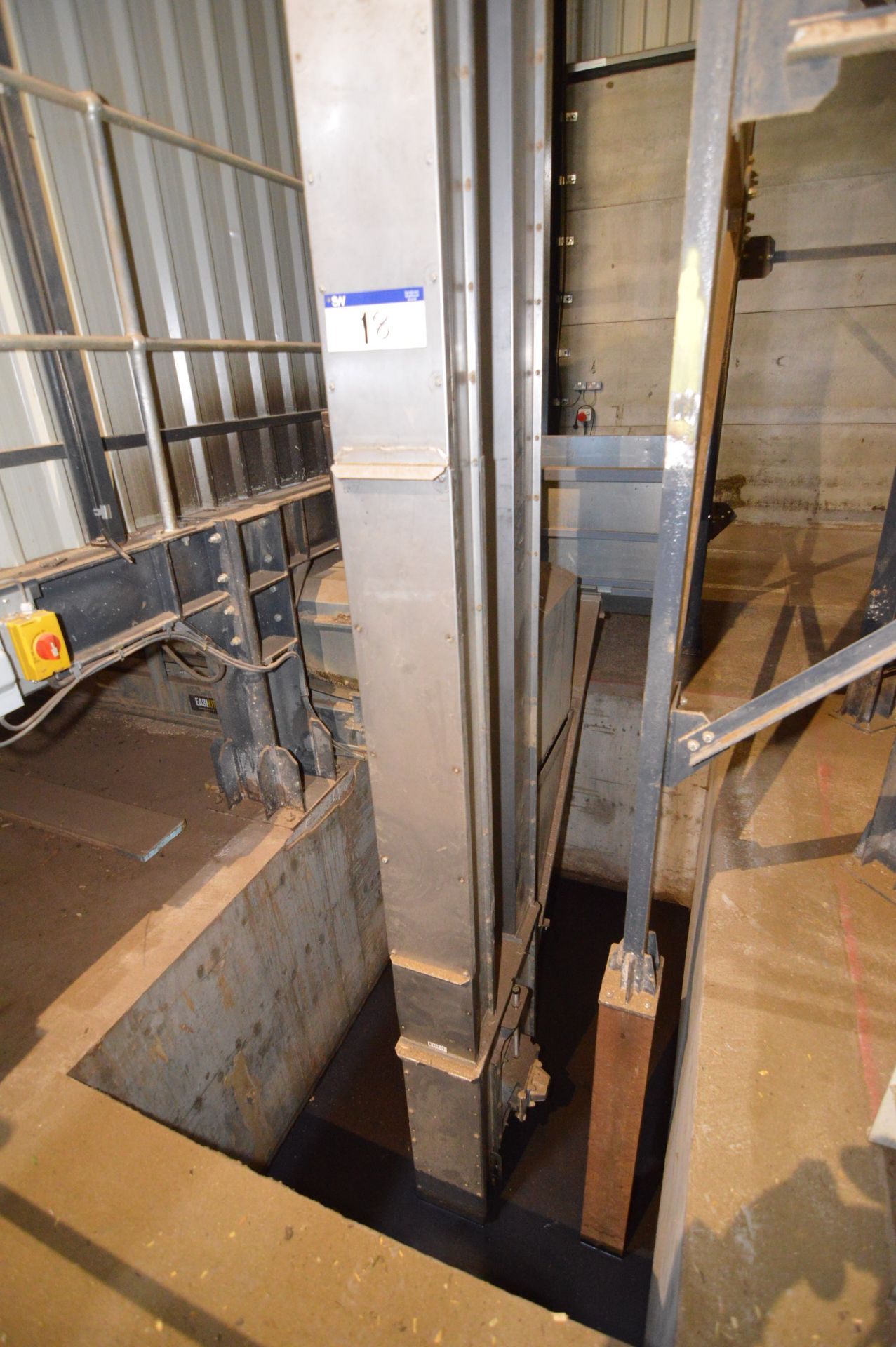 STAINLESS STEEL CASED BUCKET ELEVATOR, 210mm wide - Image 2 of 2