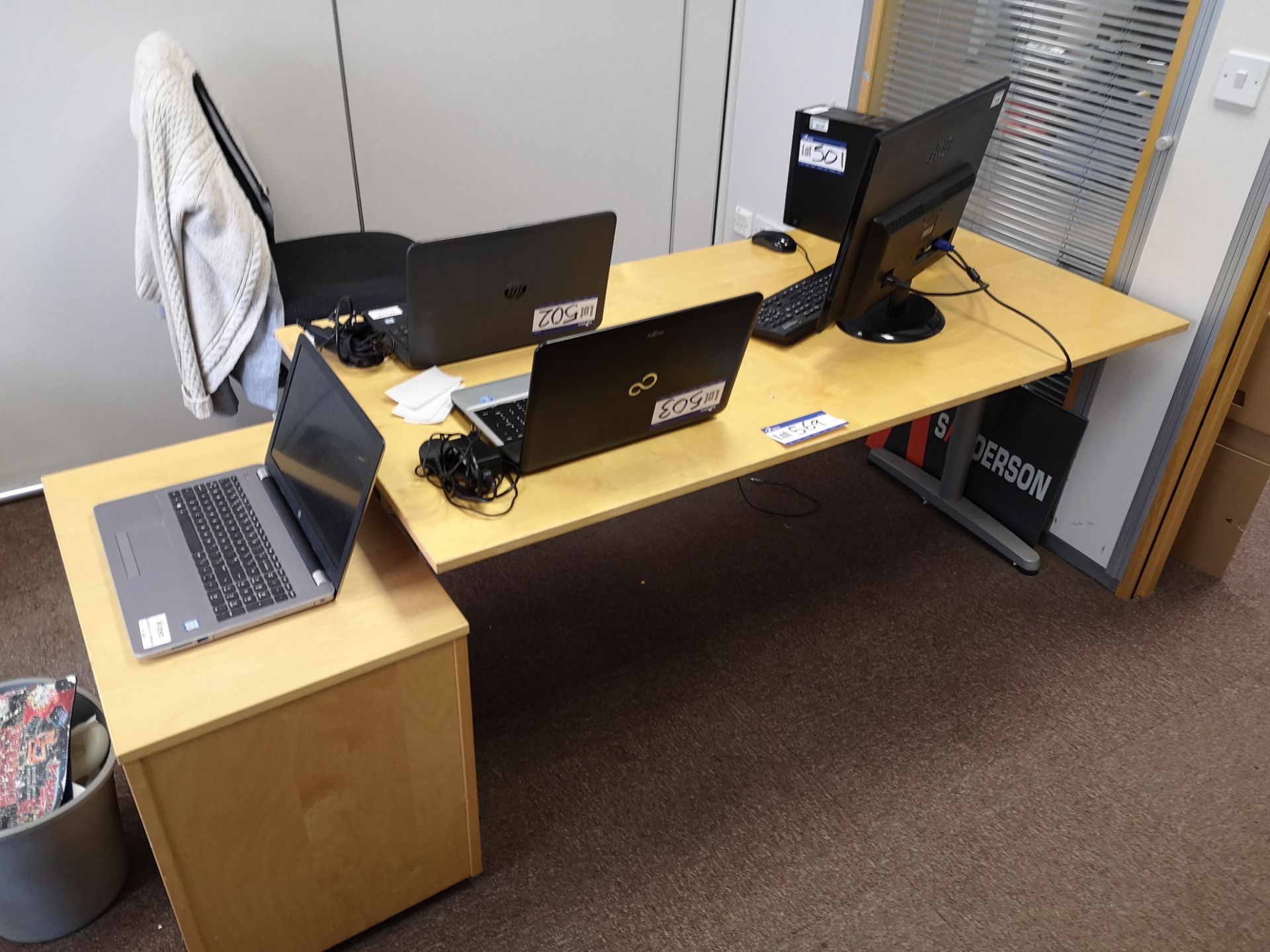 Light Oak Veneered Workstation, with three drawer - Image 2 of 2