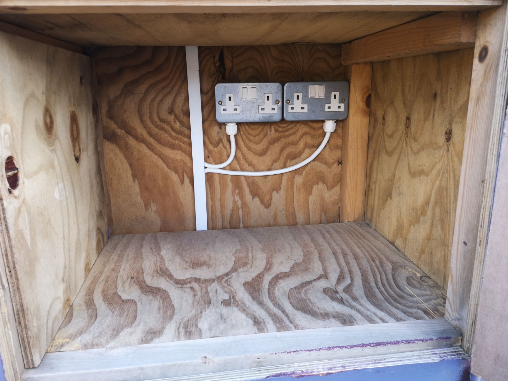 Ten Door Site Charging Station (LOT LOCATED AT 153 - Image 2 of 2