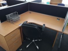 Light Oak Veneered Workstation, with pedestal, bla