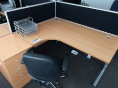 Light Oak Veneered Workstation, with pedestal, bla