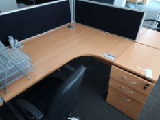 Light Oak Veneered Workstation, with pedestal, blu