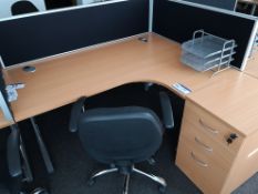 Light Oak Veneered Workstation, with pedestal, bla