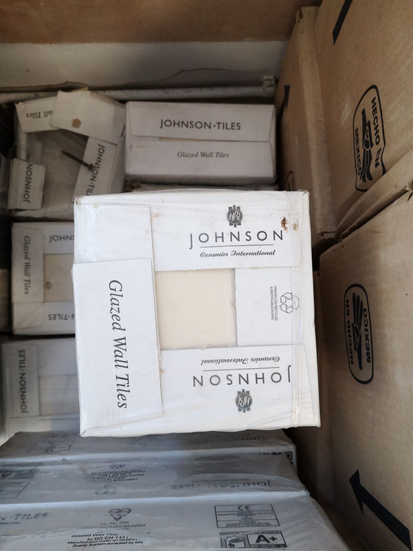 Quantity of Johnson Glazed Wall Tiles, in white an - Image 2 of 3