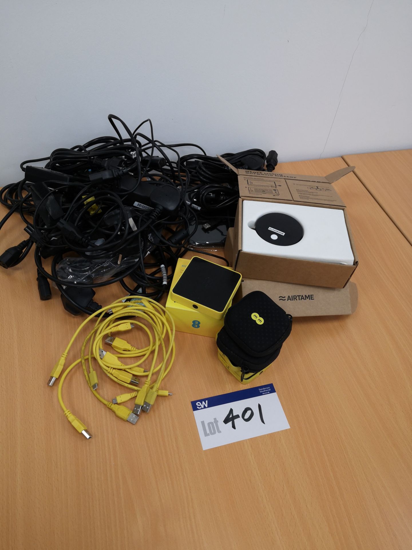 Quantity of IT Equipment, including power leads, m