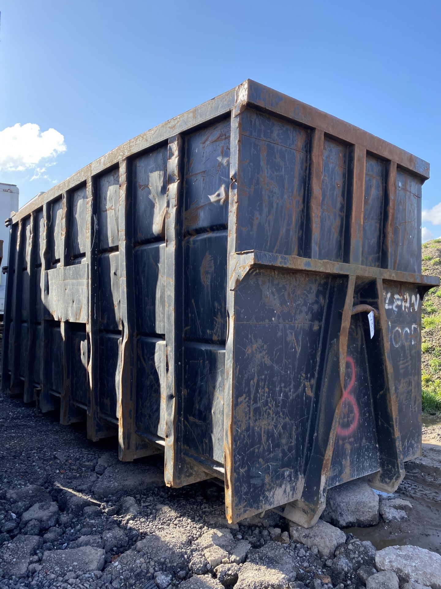 50 cu. Yd RoRo Bin/ Skip (8)