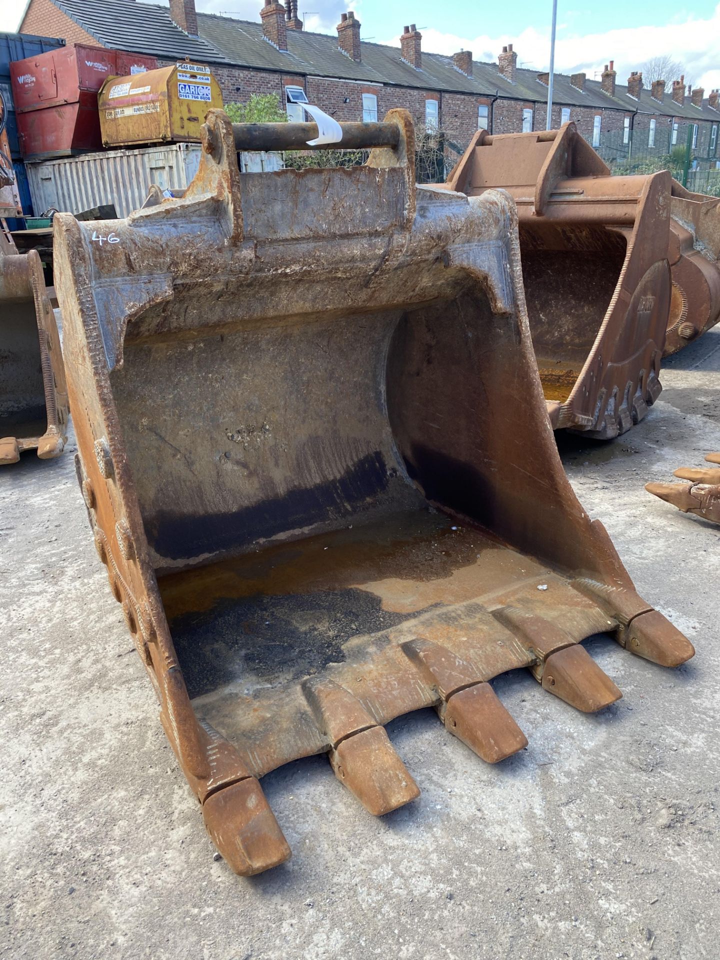 1.6m wide Rock Bucket, serial no. 40/5, 80mm pins