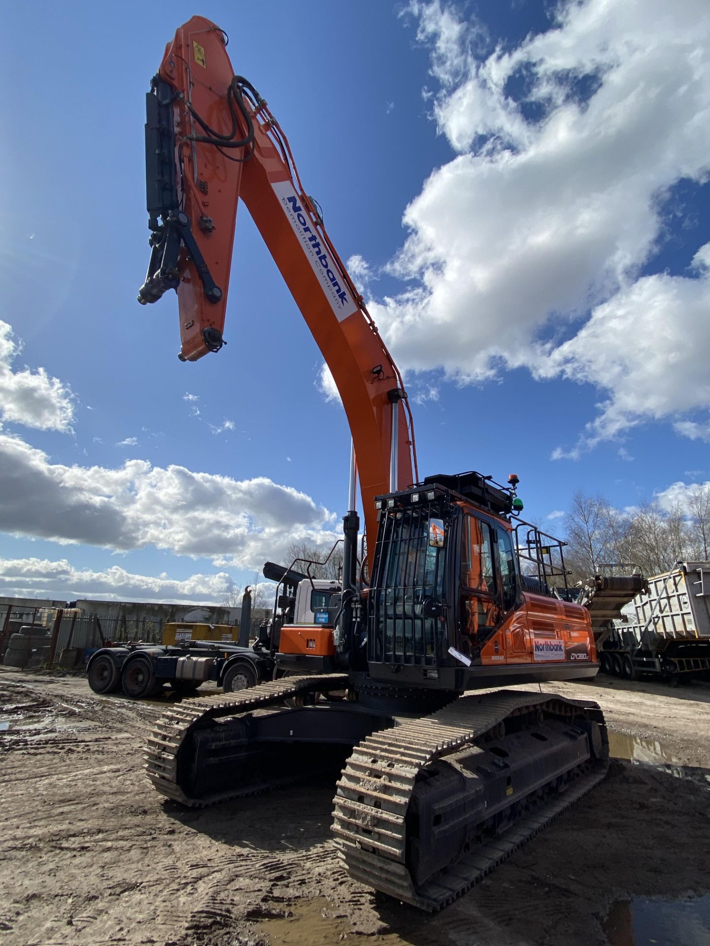 Doosan DX380LC-5 CRAWLER EXCAVATOR, PIN. DWGCECBEJ - Image 2 of 7