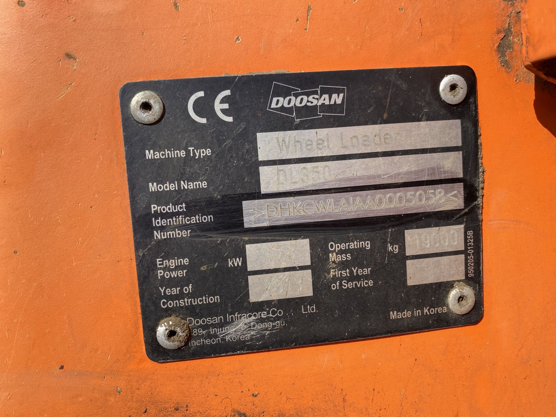 Doosan DL350 ARTICULATED WHEELED LOADING SHOVEL, P - Image 8 of 9