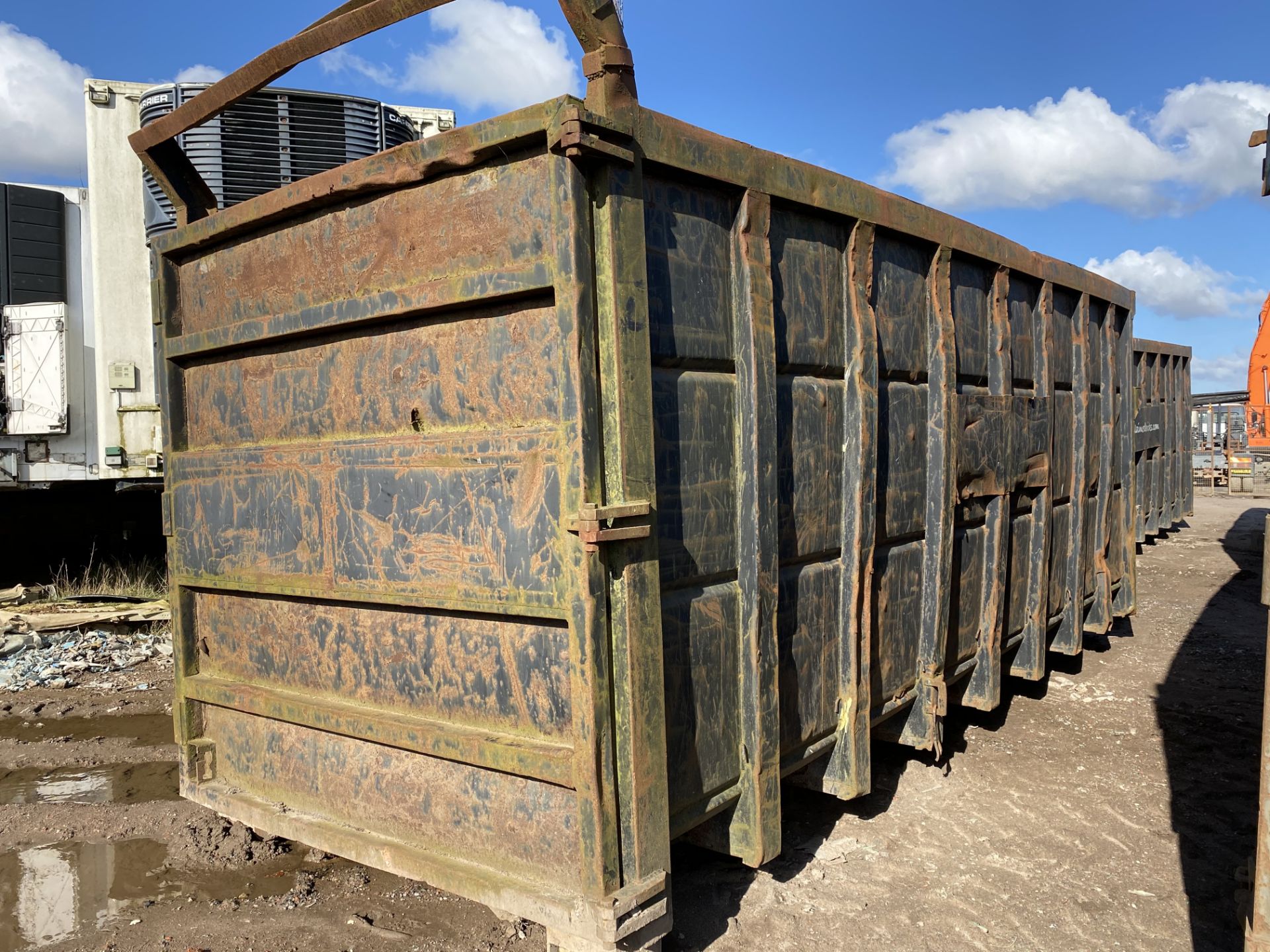 40 cu. Yd RoRo Bin/ Skip (19)