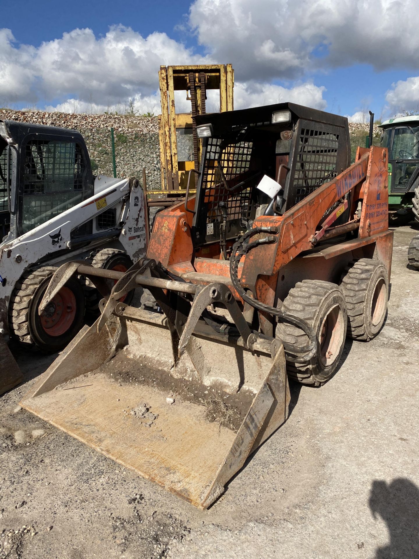 Daewoo DSL802 SKID STEER LOADER, serial no. AF-003