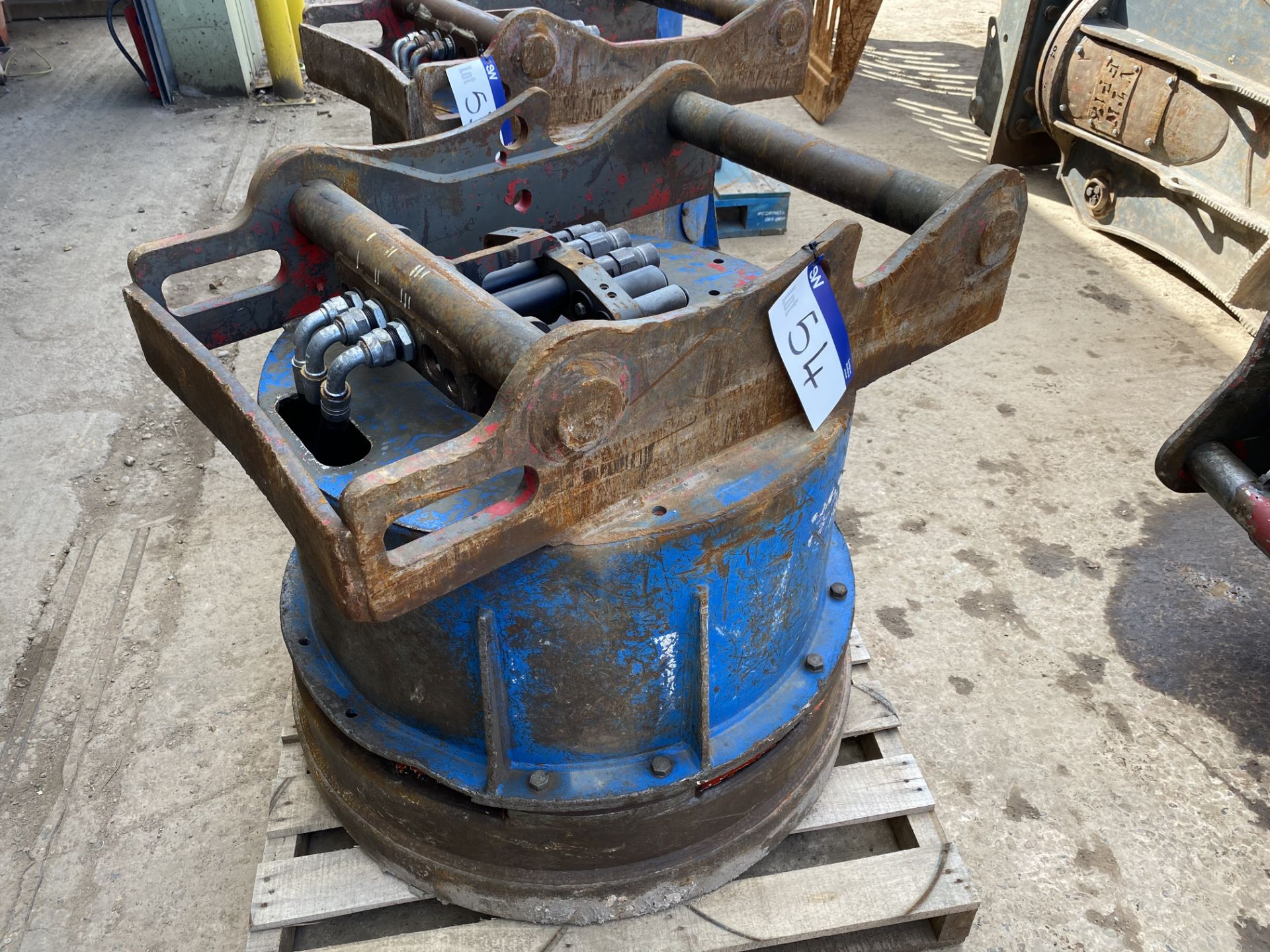 Dynaset Hydraulic Magnet, serial no. 38/13, (under