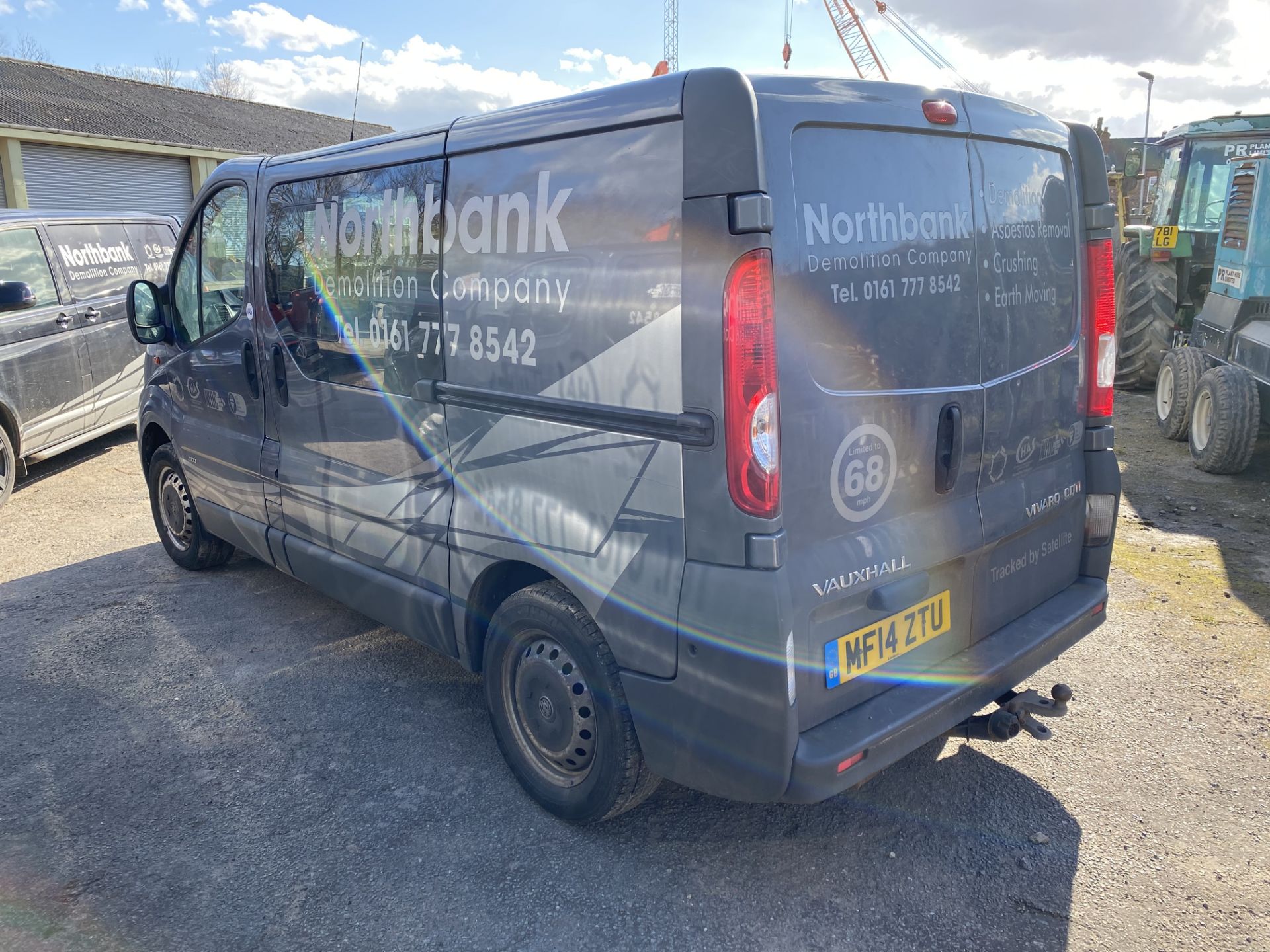 Vauxhall Vivaro 2900 CDTi LWB DIESEL PANEL VAN, re - Image 4 of 10