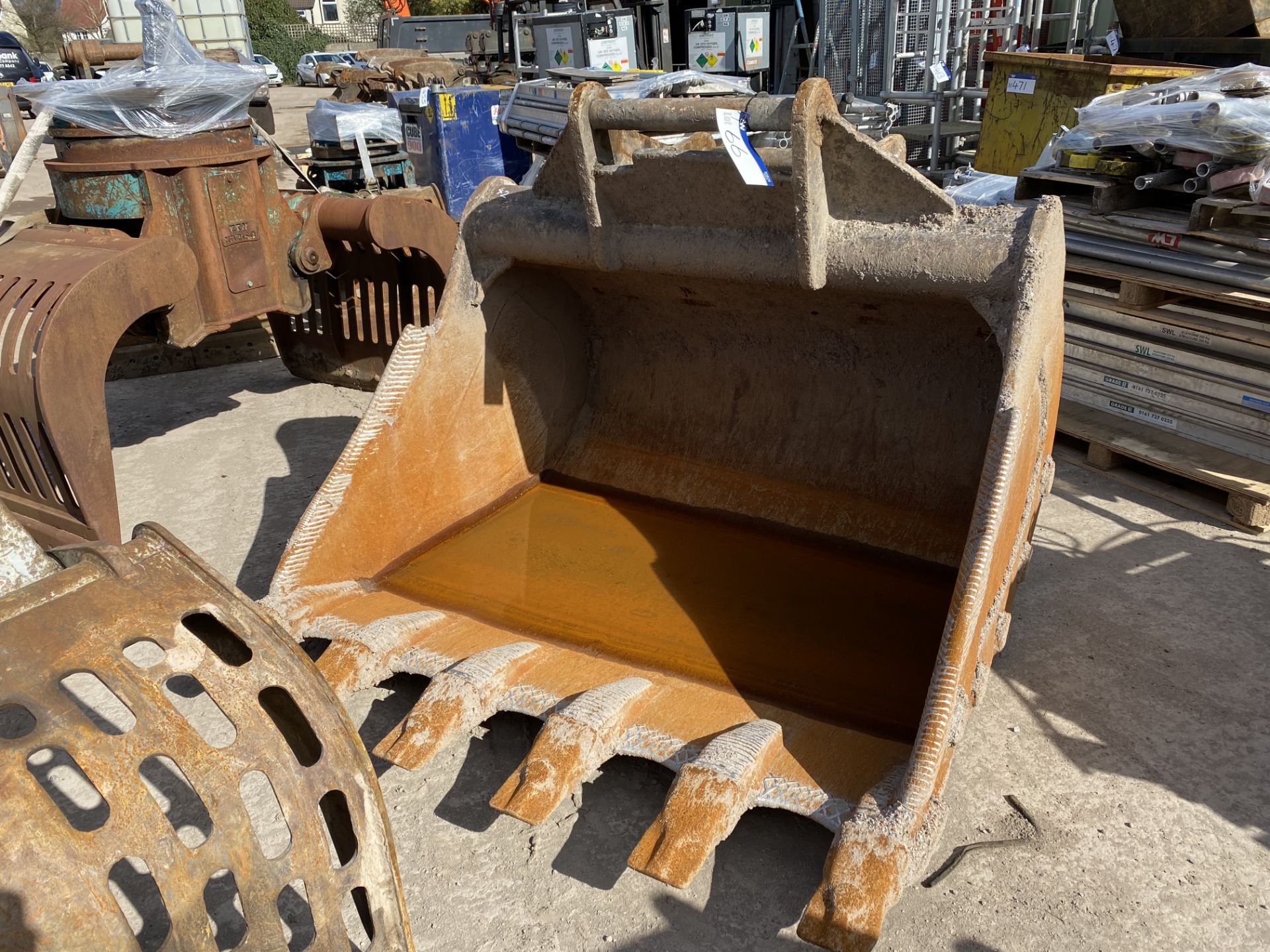 1.8m wide Rock Bucket, serial no. 38/15 (42), 80mm