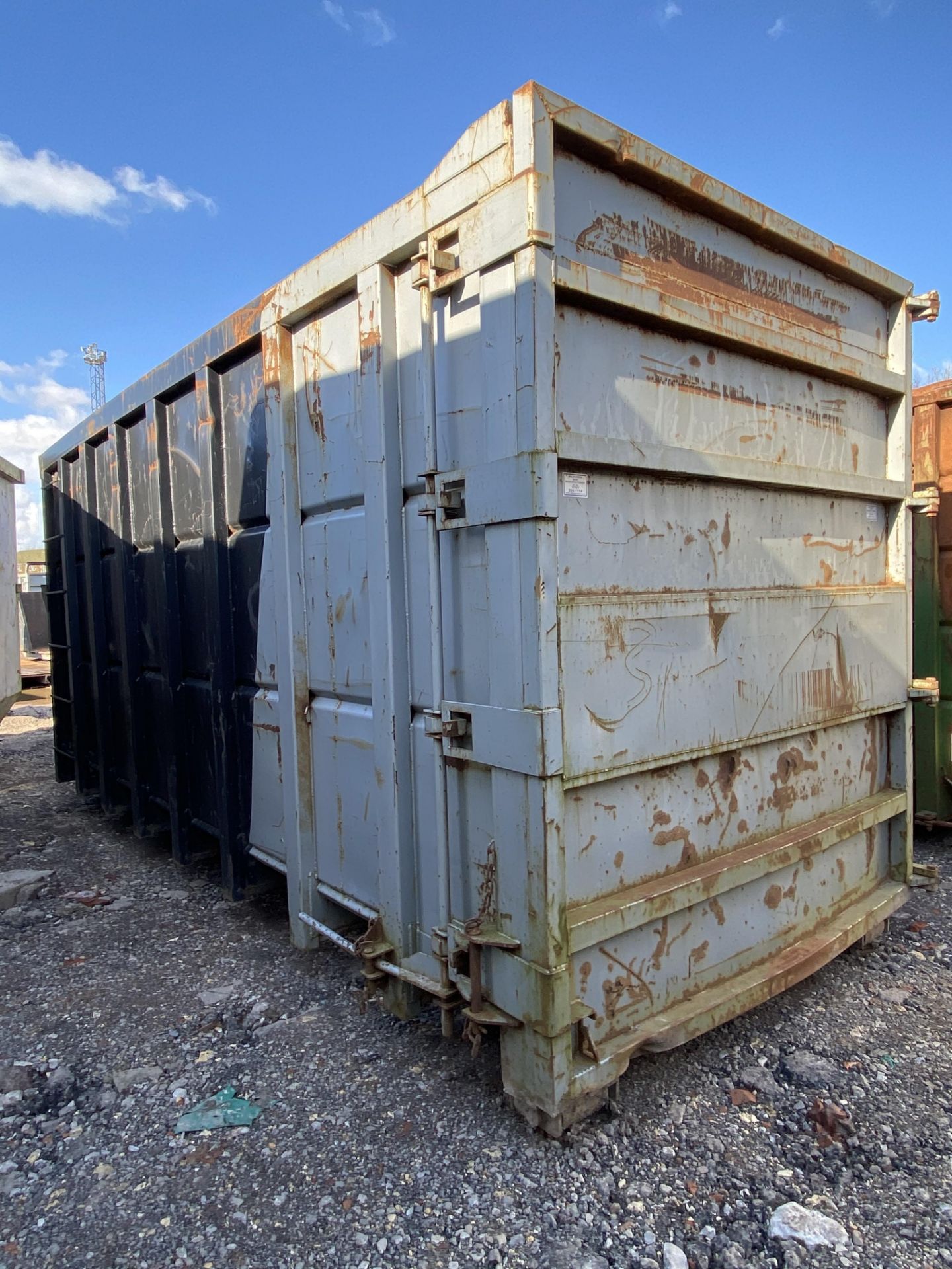 50 cu. Yd RoRo Bin/ Skip (9)