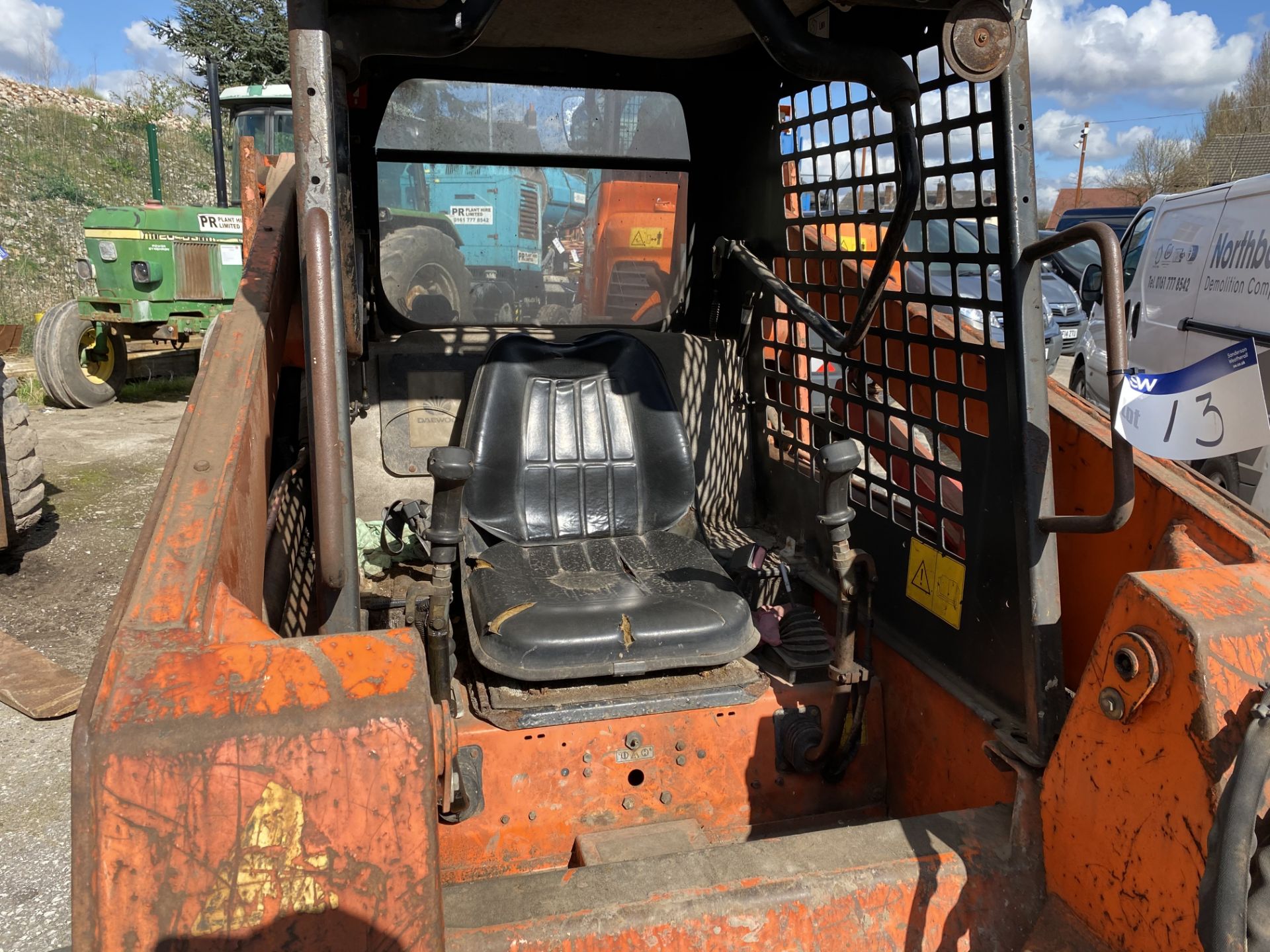 Daewoo DSL802 SKID STEER LOADER, serial no. AF-003 - Image 6 of 7