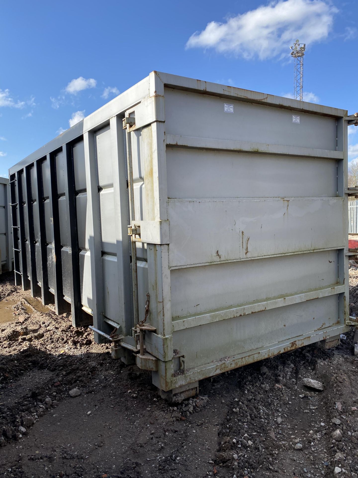 40 cu. Yd Enclosed RoRo Bin/ Skip (10) - Image 2 of 2