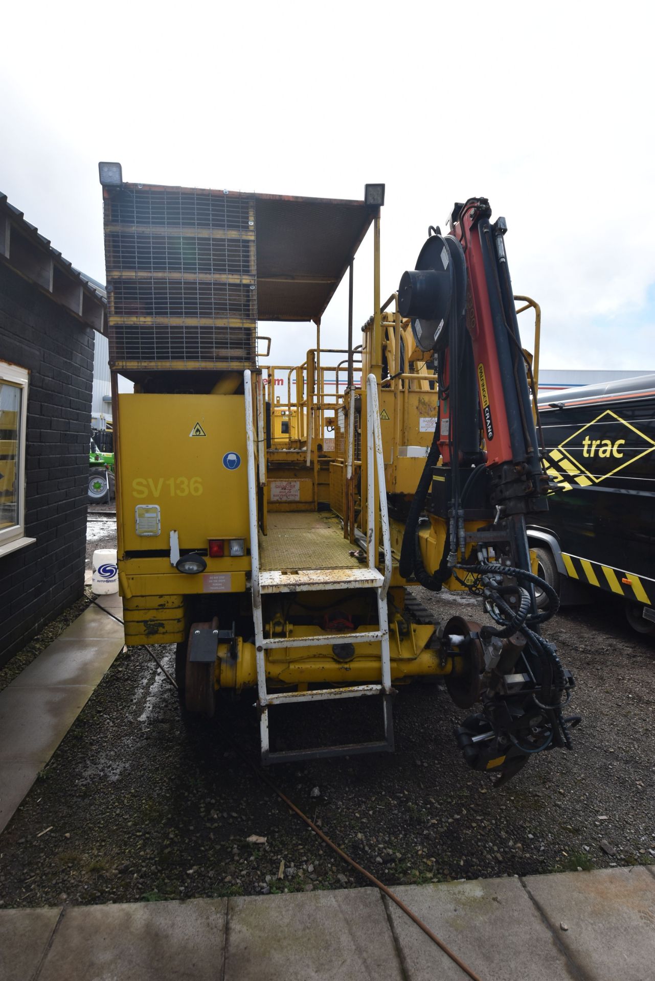 Neotec ELAN 00B.UK TRACK MOUNTED RAIL TWIN MEWP, s - Image 11 of 12