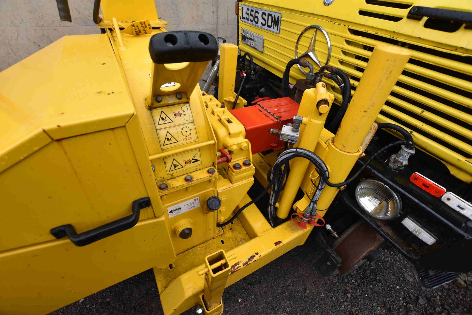 Ducker PTO DRIVEN CHIPPER, (SV326), lot located in - Image 2 of 5