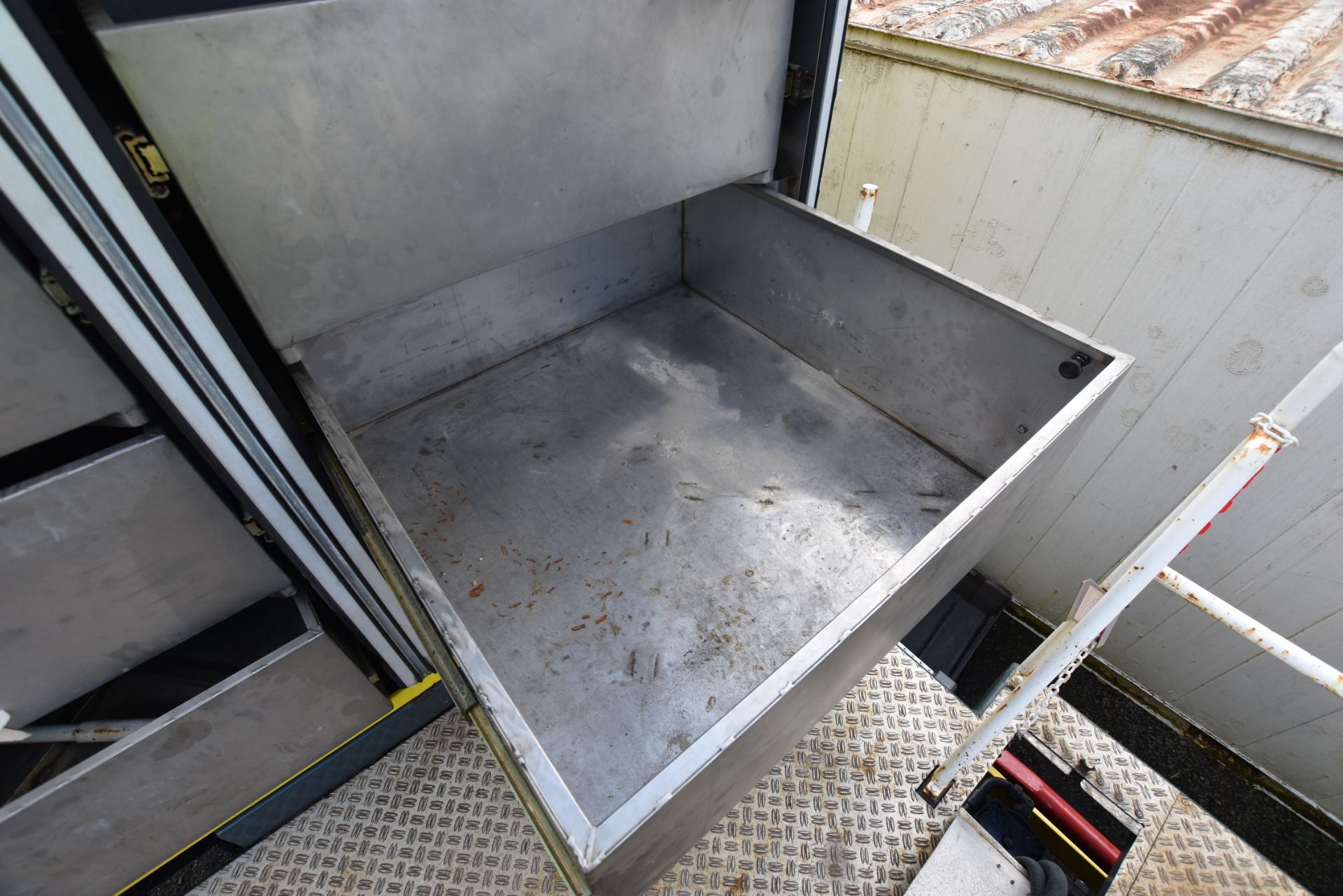 STAINLESS STEEL CONSTRUCTION SIX DRAWER CABINET, 2 - Image 3 of 7