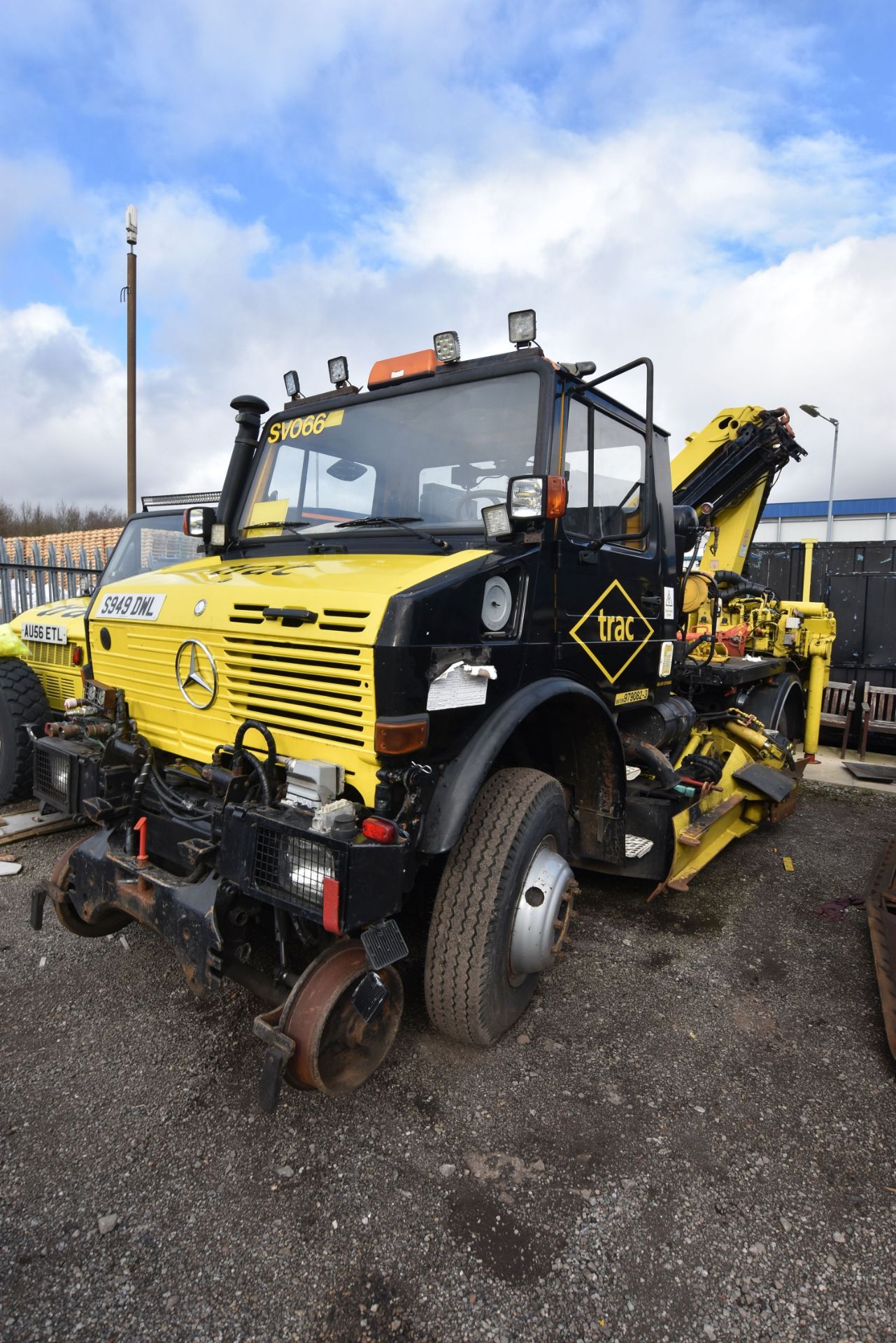 Mercedes Benz UNIMOG U1650L ROAD RAIL 4x4 LHD SHUN - Image 2 of 15