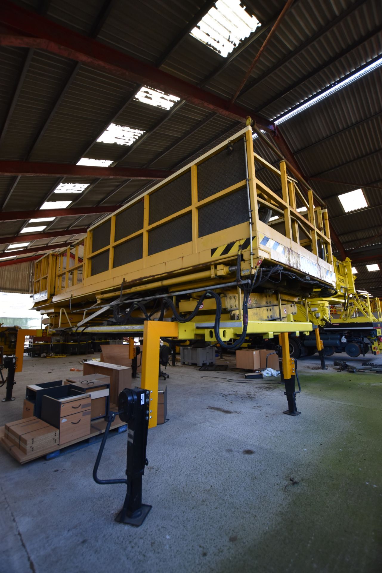 Schorling Buhne DEMOUNTABLE SCISSOR LIFT EXTENDING - Image 2 of 7