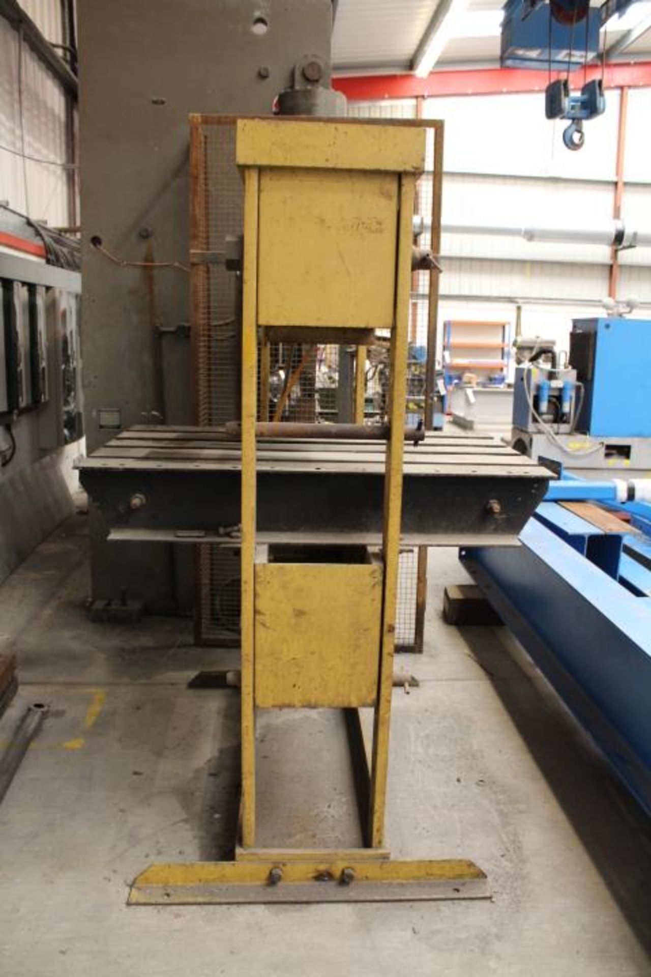 Enerpac Hydraulic Workshop Press, 1m wide (no hydr - Image 2 of 3