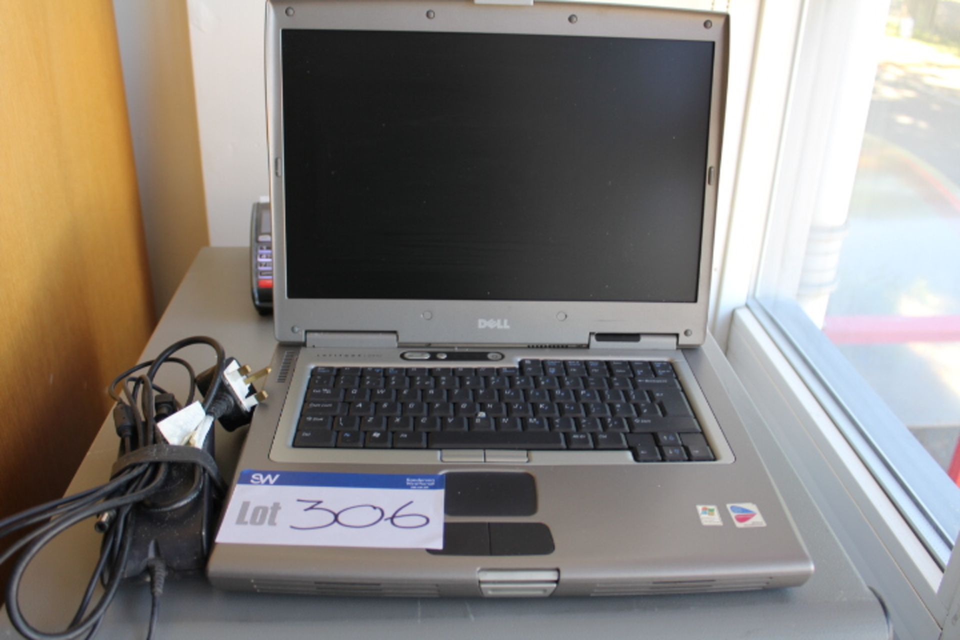 Dell Latitude D800 Intel Centrino Laptop Computer