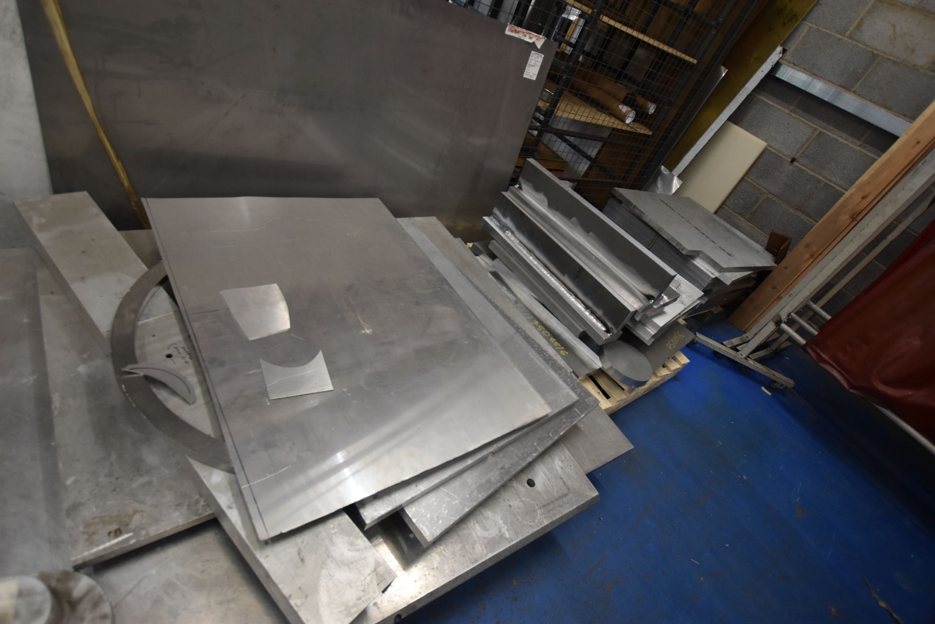 Assorted Stainless Steel & Alloy Offcuts, as set o - Image 6 of 10