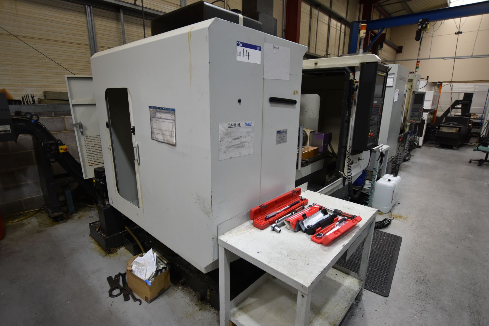 Dah Lih DL-MCV1020BA FOUR AXIS CNC VERTICAL MACHIN - Image 2 of 13