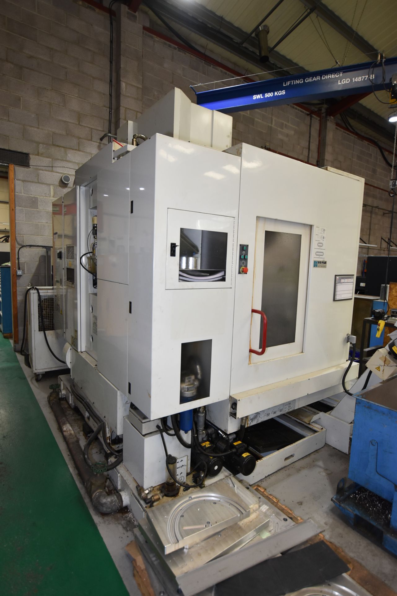 Quaser MV204 IIU/15 FIVE AXIS CNC VERTICAL MACHINI - Image 3 of 13