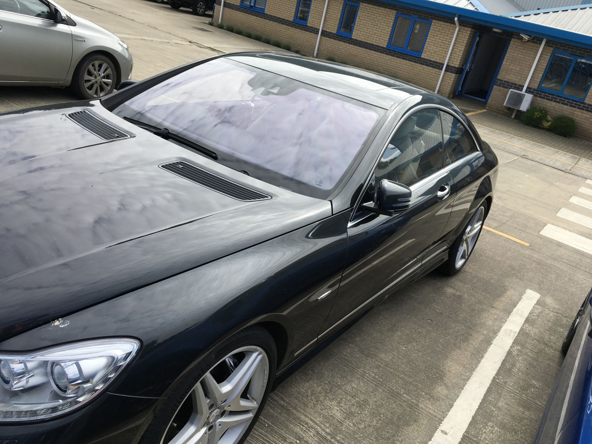 Mercedes Benz CL500 4.6 PETROL TWO DOOR COUPE, registration no. AF61 MGO, date first registered 09/ - Image 35 of 42